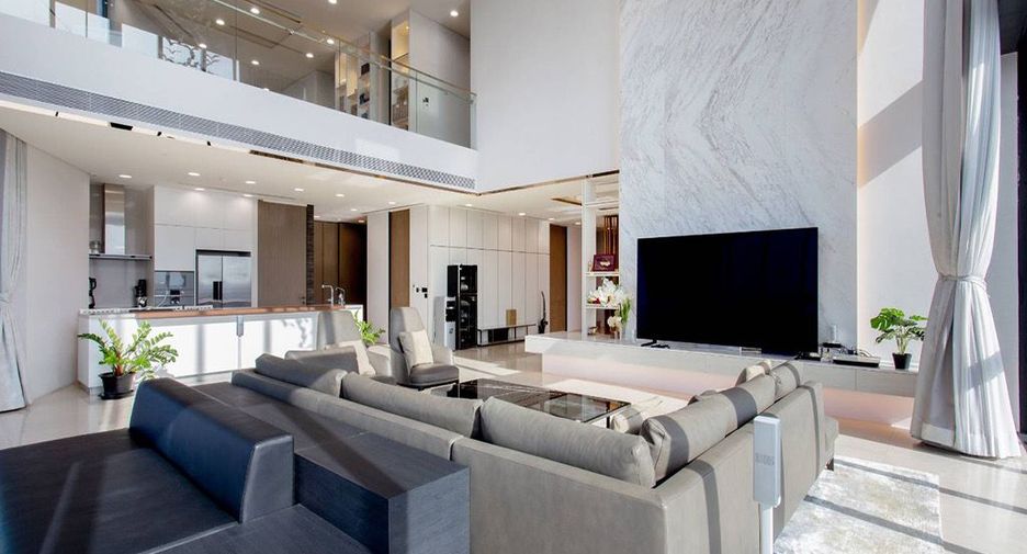 For sale 4 bed condo in Khlong San, Bangkok