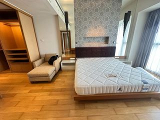 For rent 3 bedrooms condo in Sathon, Bangkok