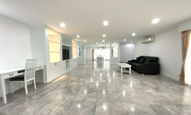 For rent 3 bedrooms condo in Watthana, Bangkok