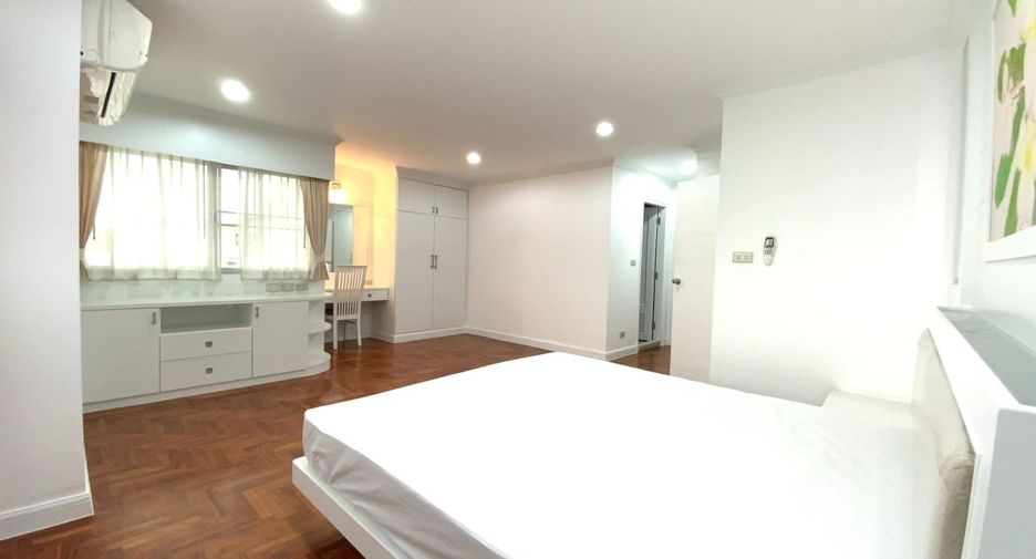 À louer 3 chambres condo à Watthana, Bangkok