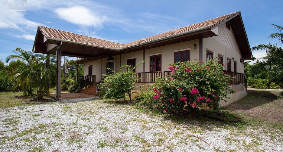 For sale 3 ベッドルーム house in Klaeng, Rayong