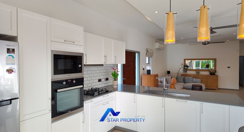 For sale 3 bedrooms villa in Hua Hin, Prachuap Khiri Khan