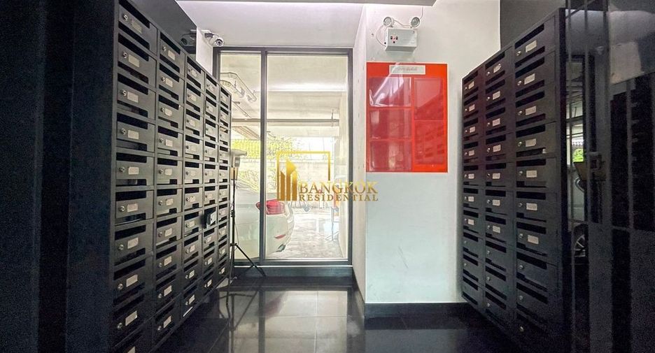 For rent 2 bedrooms condo in Khlong Toei, Bangkok