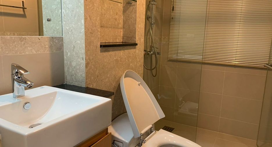 Wohnung zur Miete mit 3 Zimmer in Khlong Toei, Bangkok