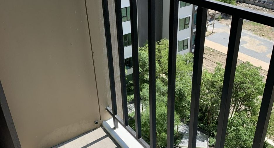 For sale 1 bed condo in Mueang Samut Prakan, Samut Prakan