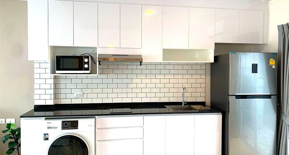 For rent 2 bedrooms townhouse in Prawet, Bangkok