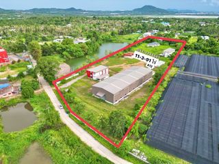 For sale warehouse in Si Racha, Chonburi