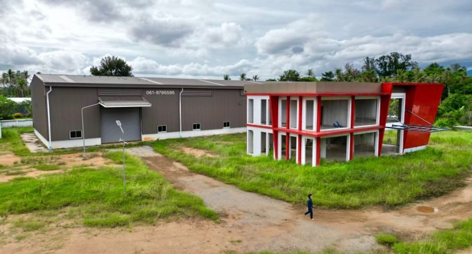 For sale warehouse in Si Racha, Chonburi