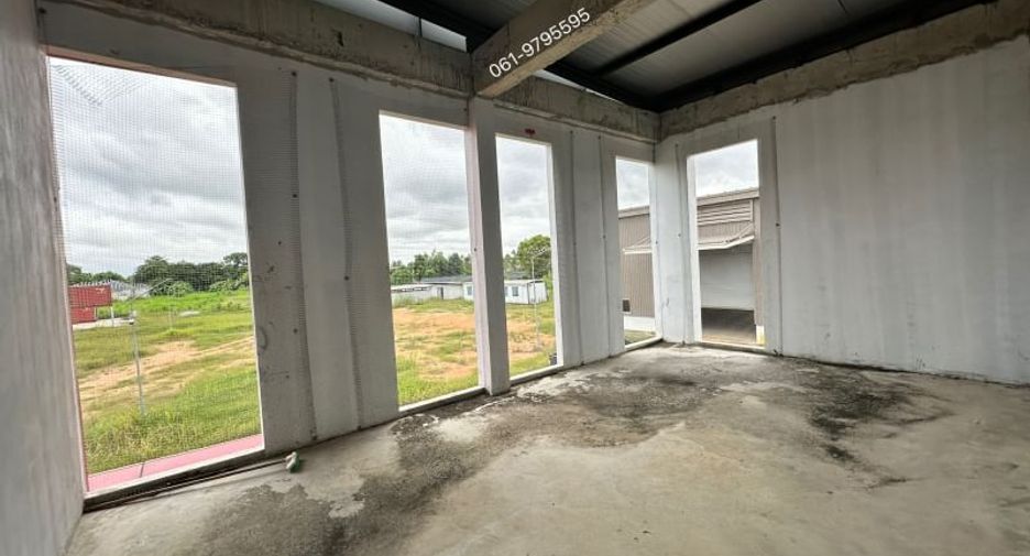 For sale warehouse in Si Racha, Chonburi