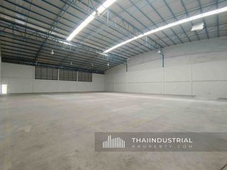 Almacén en alquiler en Si Racha, Chonburi