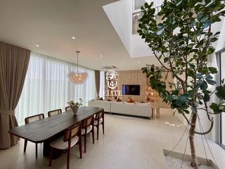 For sale 4 Beds house in Wang Thonglang, Bangkok