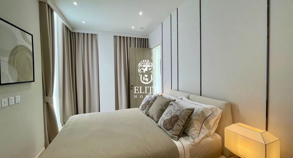 For sale 4 bedrooms house in Wang Thonglang, Bangkok