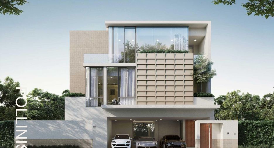 For sale 4 bedrooms house in Wang Thonglang, Bangkok