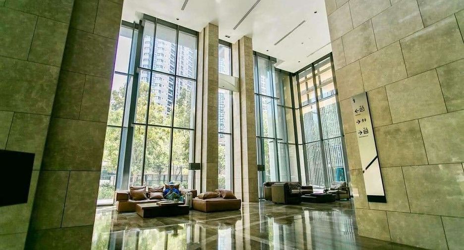 For rent and for sale 2 bedrooms condo in Khlong Toei, Bangkok
