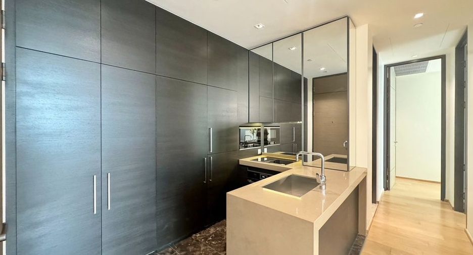 For rent そして for sale 2 ベッドルーム condo in Pathum Wan, Bangkok