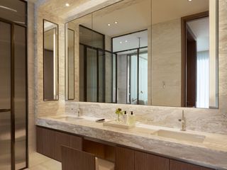 For sale 2 bedrooms condo in Pathum Wan, Bangkok