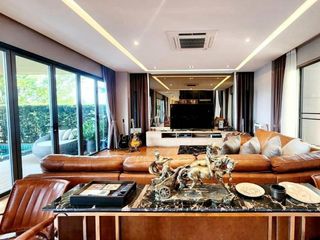 出售 6 卧室 独立屋 在 Watthana, 曼谷