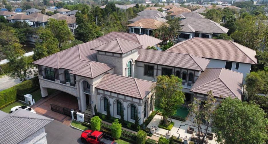 For sale 4 bedrooms house in Thawi Watthana, Bangkok