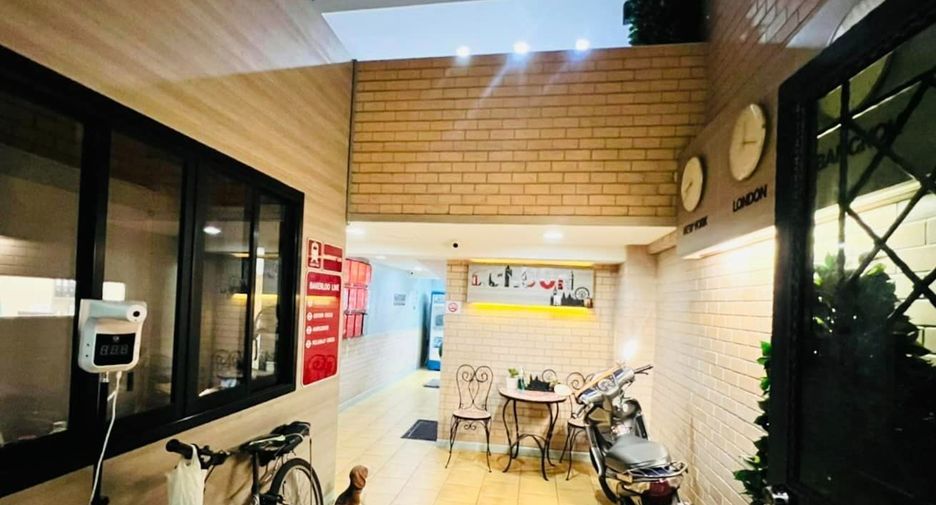 For sale 14 bedrooms apartment in Ratchathewi, Bangkok