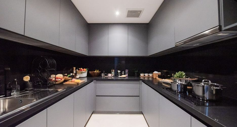 For sale 5 bedrooms house in Prawet, Bangkok