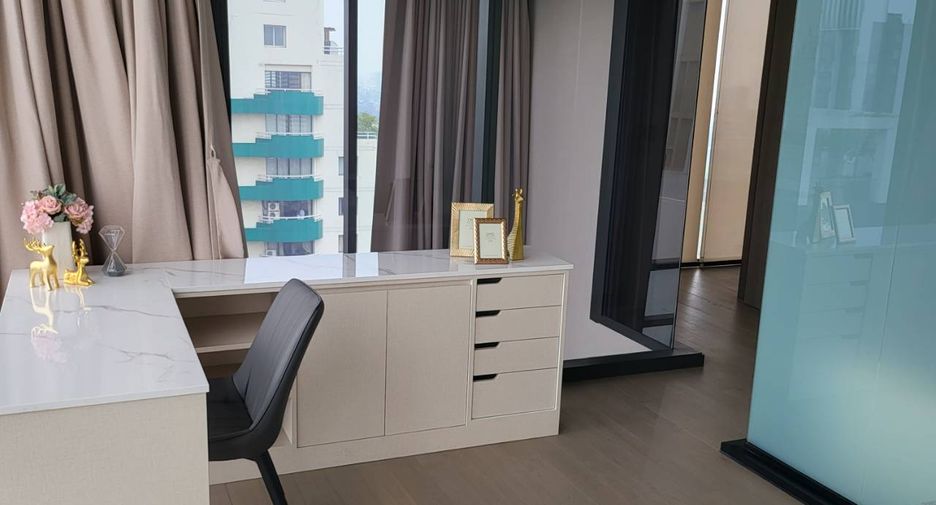 Аренда и продажа 2 спальни кондо в Кхлонг Тоеи, Бангкок