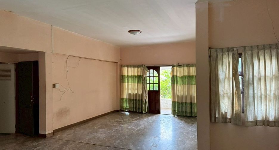 Haus zur Miete mit 3 Zimmer in Mueang Udon Thani, Udon Thani
