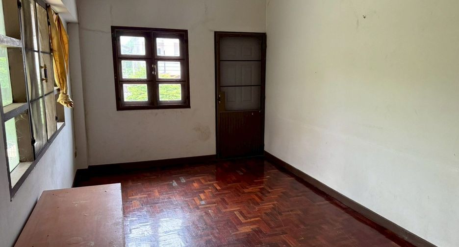Haus zur Miete mit 3 Zimmer in Mueang Udon Thani, Udon Thani