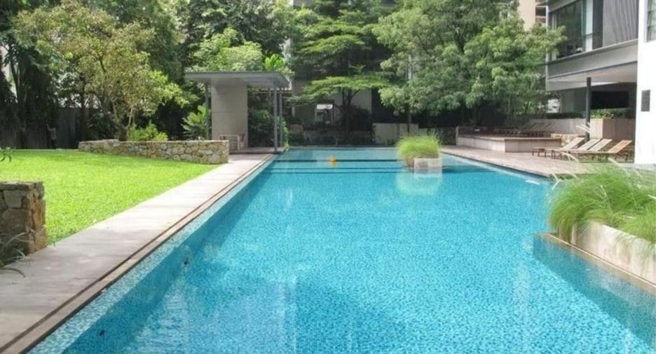 For sale 4 bedrooms condo in Khlong Toei, Bangkok