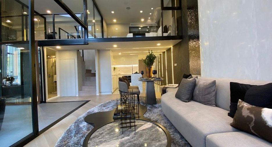 Wohnung zum Kauf mit 3 Zimmer in Watthana, Bangkok