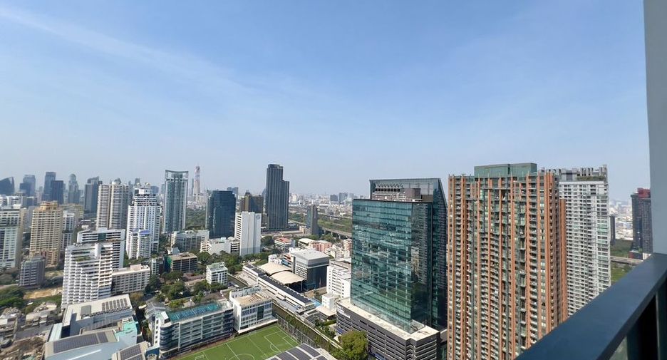 Wohnung zum Kauf mit 2 Zimmer in Watthana, Bangkok