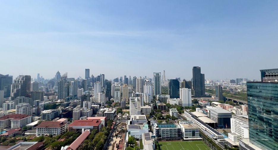 Wohnung zum Kauf mit 2 Zimmer in Watthana, Bangkok