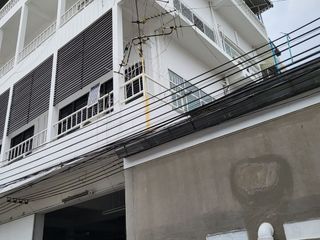 For sale retail Space in Bang Kho Laem, Bangkok