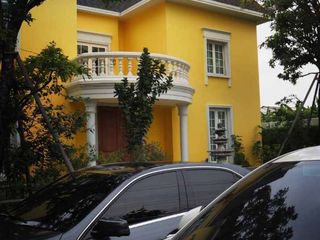 For sale 5 ベッドルーム house in Phra Khanong, Bangkok