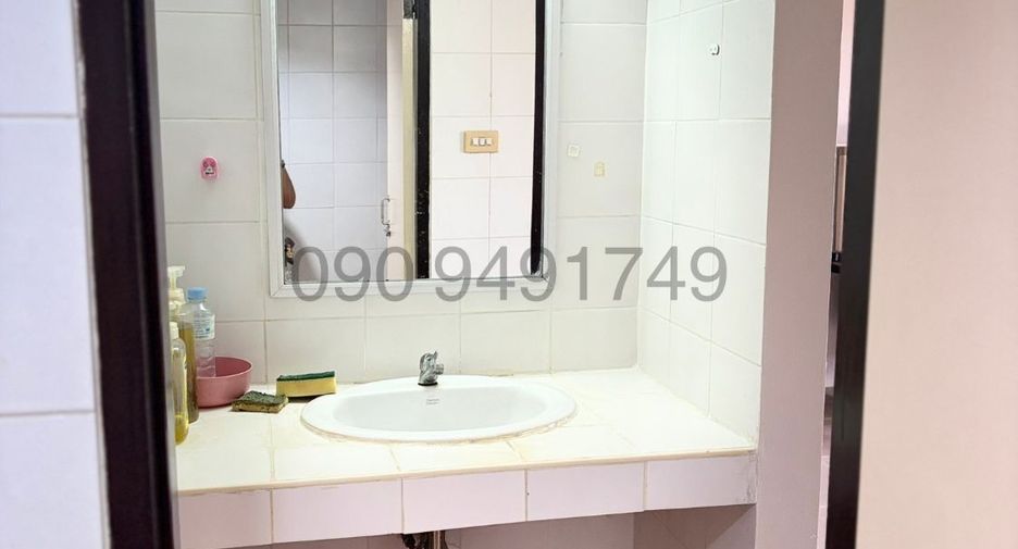 For rent 2 bedrooms condo in Khan Na Yao, Bangkok