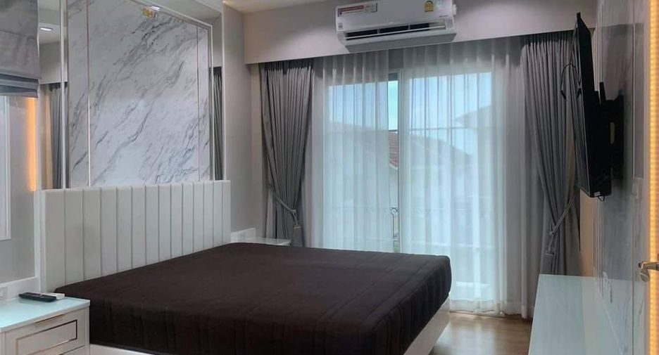 Casa en alquiler de 3 habitaciones en Bang Khen, Bangkok