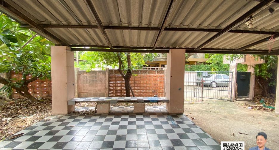 Casa en venta de 3 habitaciones en Lat Phrao, Bangkok