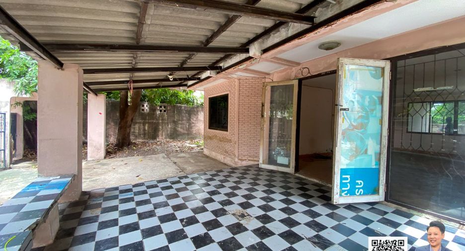 Casa en venta de 3 habitaciones en Lat Phrao, Bangkok