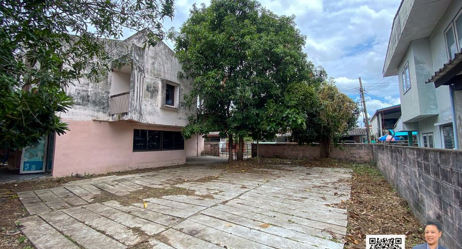 Casa en venta de 3 habitaciones en Lat Phrao, Bangkok