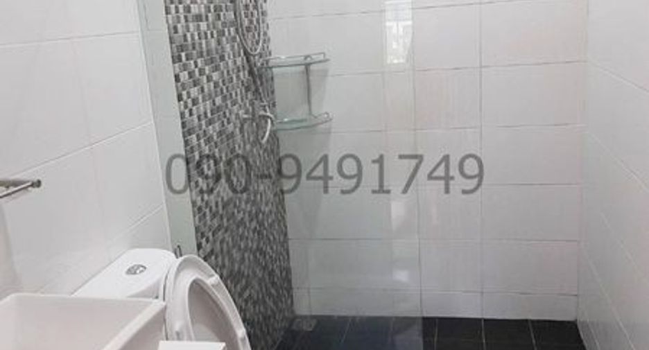 Haus zur Miete mit 3 Zimmer in Bang Khen, Bangkok