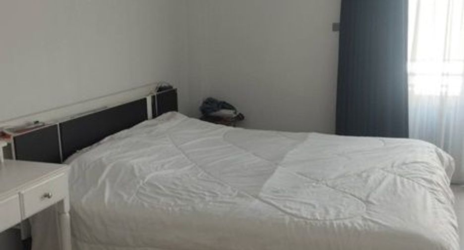 Haus zur Miete mit 3 Zimmer in Bang Khen, Bangkok