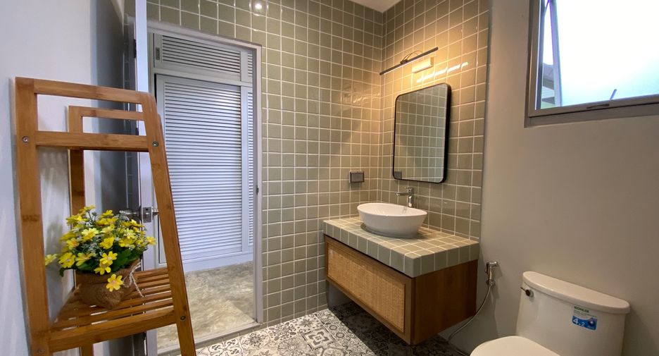 Продажа 5 спальни дом в Сан Кампаенг, Чианг Маи