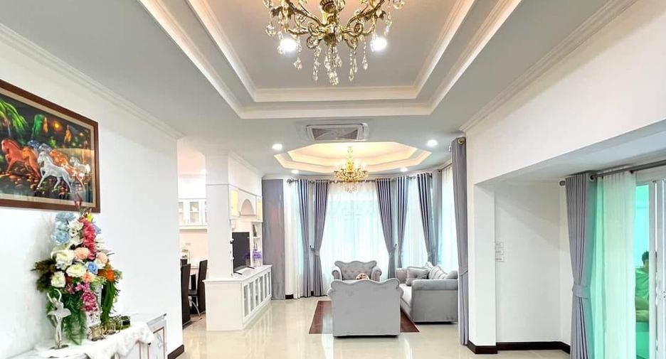 For rent 3 bedrooms house in Bang Lamung, Chonburi