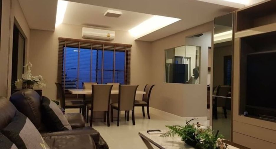 For rent 4 bedrooms house in Prawet, Bangkok