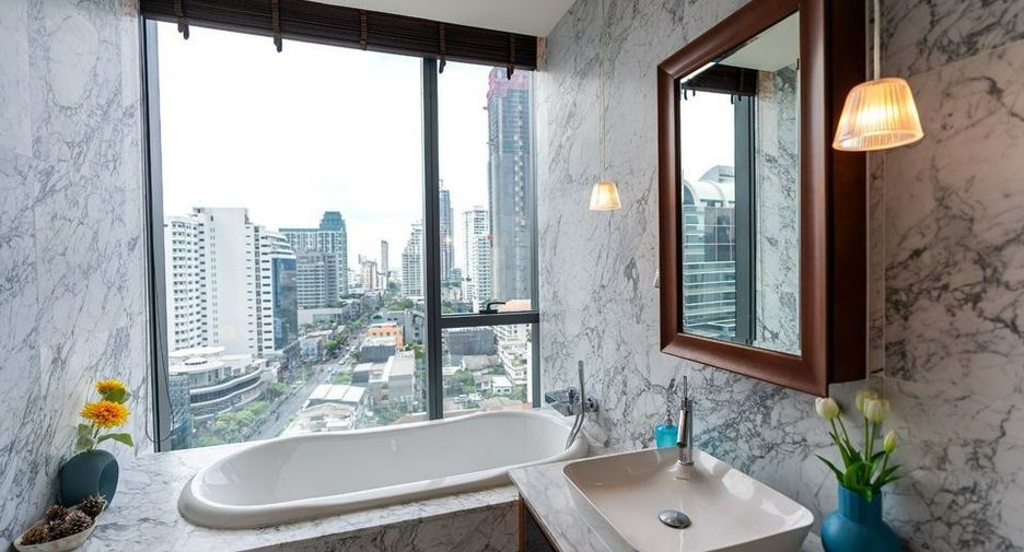 Condo en alquiler de 2 habitaciones en Watthana, Bangkok