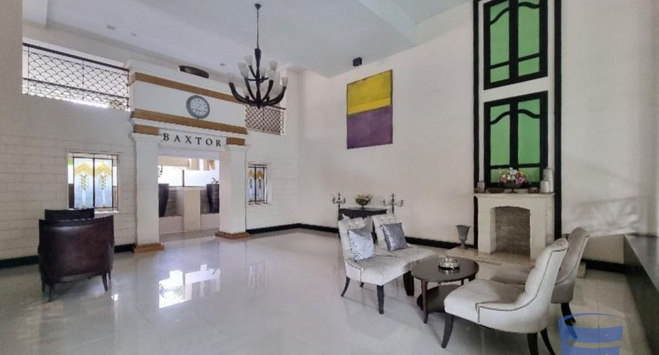 For sale 2 bed condo in Phaya Thai, Bangkok