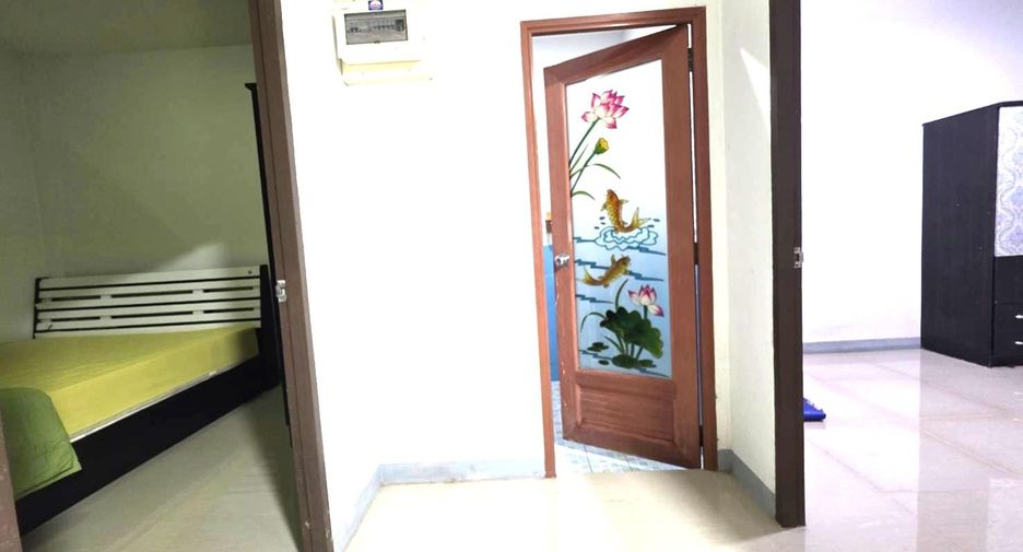 For sale 2 bedrooms townhouse in Bang Lamung, Chonburi