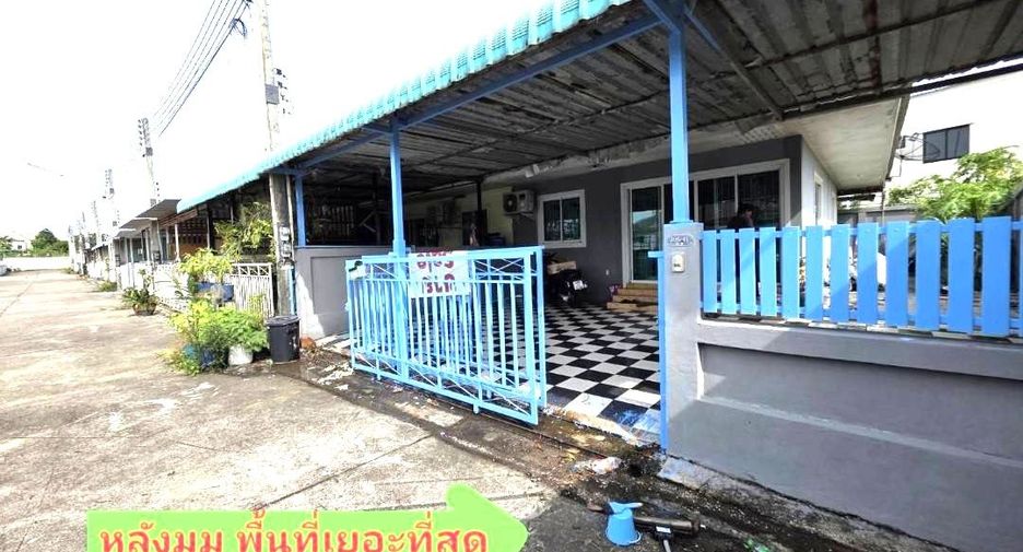 For sale 2 bedrooms townhouse in Bang Lamung, Chonburi