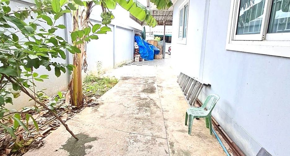 For sale 2 bedrooms townhouse in Bang Lamung, Chonburi