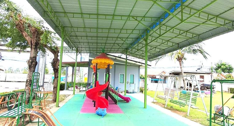 For sale 2 bedrooms townhouse in Bang Lamung, Chonburi