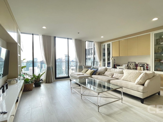 For sale 4 bedrooms condo in Pathum Wan, Bangkok